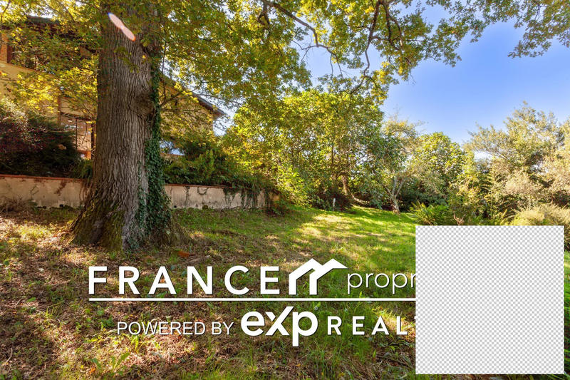 Maison - 223 m² - 7 pièces