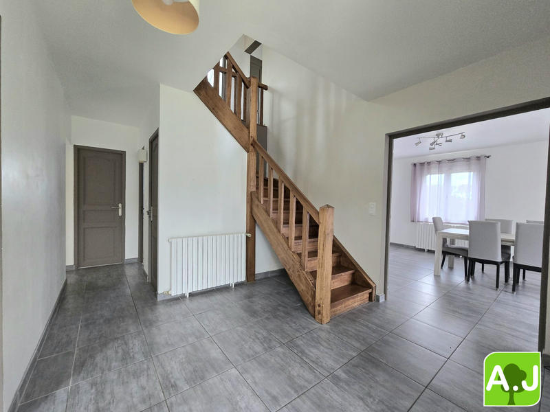 Maison traditionnelle - 125 m² - 6 pièces