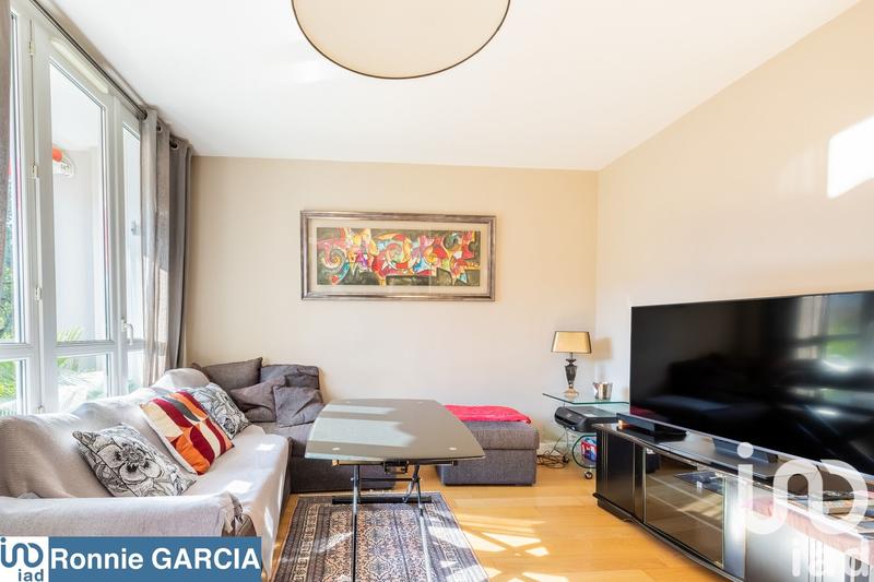 Appartement - 93 m² - 5 pièces