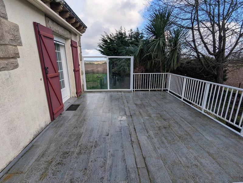 Maison - 121 m² - 6 pièces