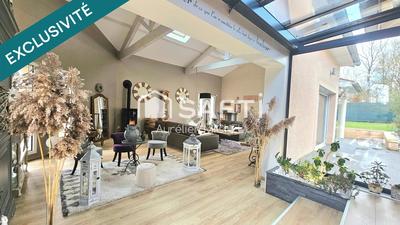 Maison - 236 m² - 8 pièces