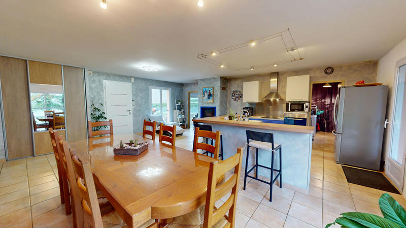 Maison - 150 m² - 7 pièces