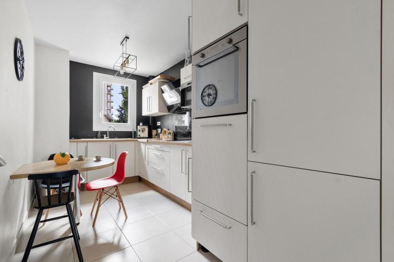 Appartement - 95 m² - 4 pièces