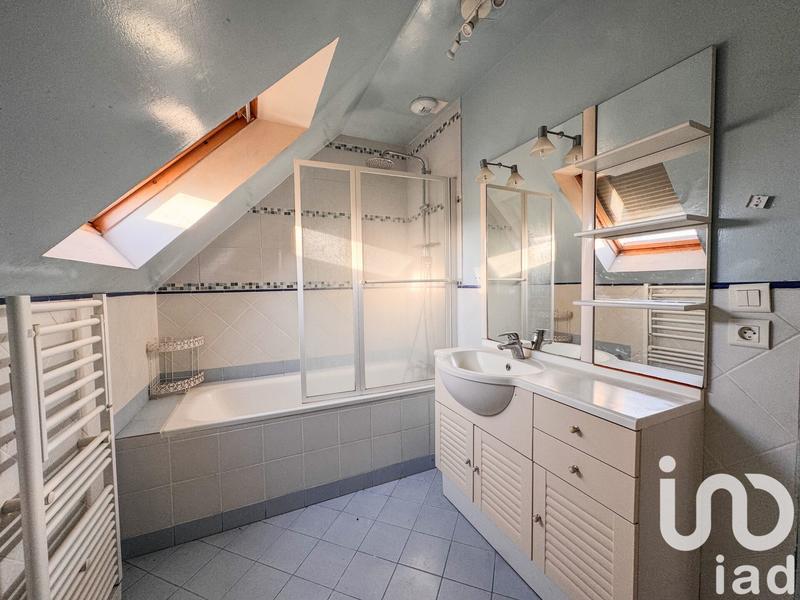 Maison - 165 m² - 8 pièces