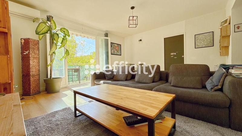 Appartement - 86 m² - 4 pièces