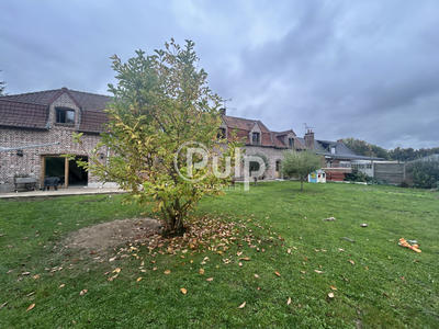 Corps de ferme - 260 m² - 8 pièces