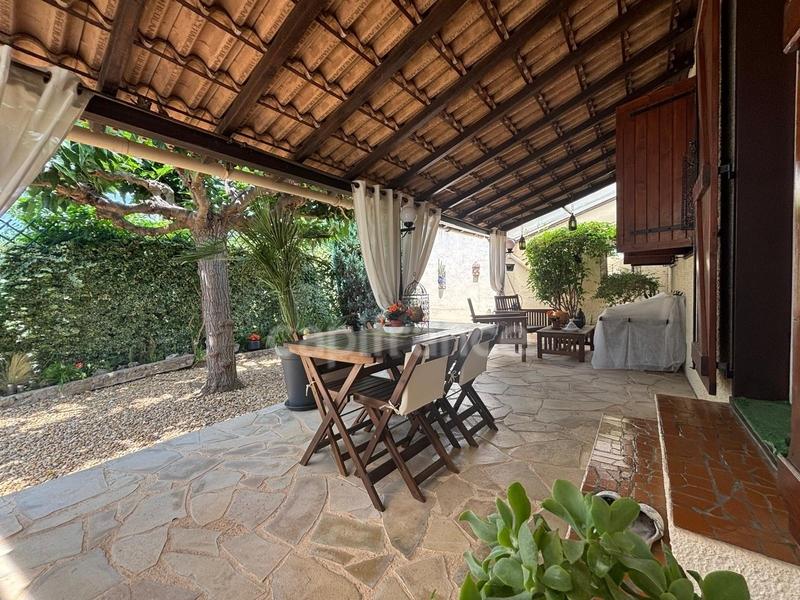 Maison - 87 m² - 4 pièces