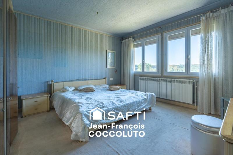 Maison - 174 m² - 5 pièces