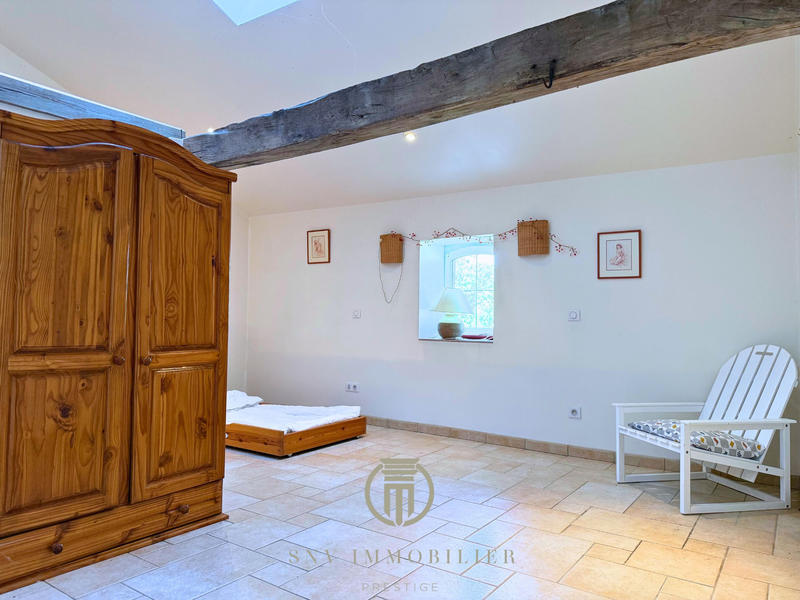 Maison - 301 m² - 8 pièces