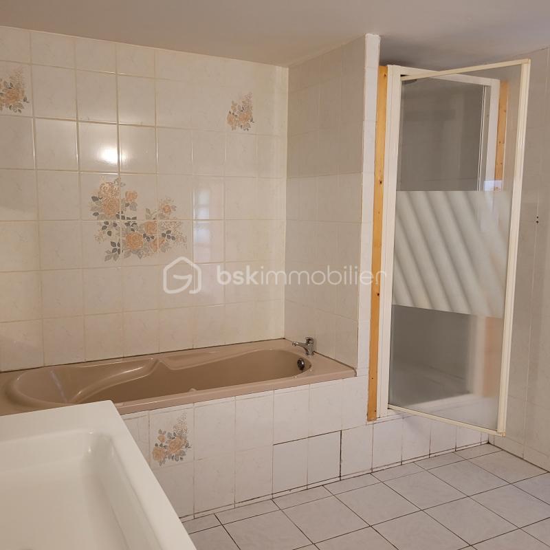 Maison - 122 m² - 5 pièces