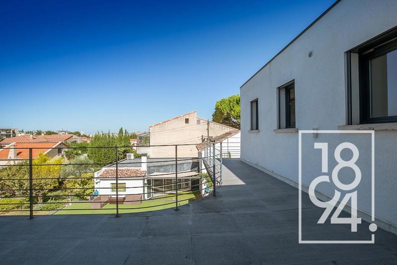 Maison - 270 m² - 5 pièces