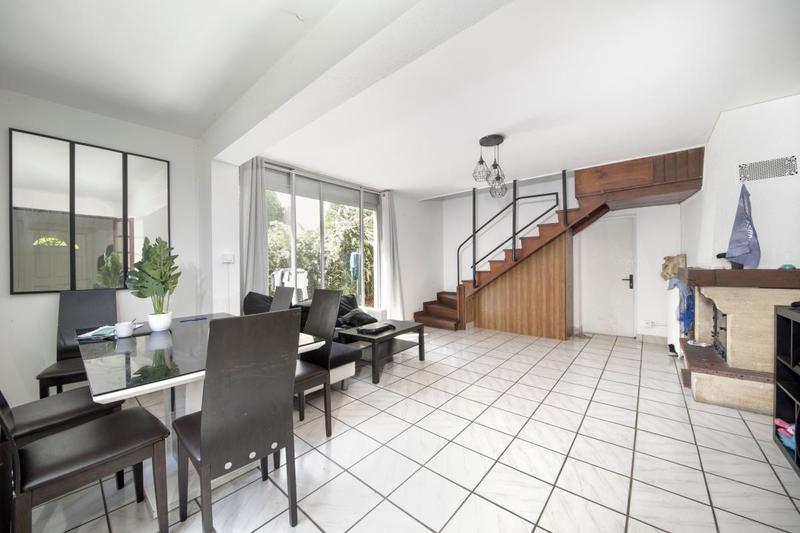 Maison - 110 m² - 6 pièces