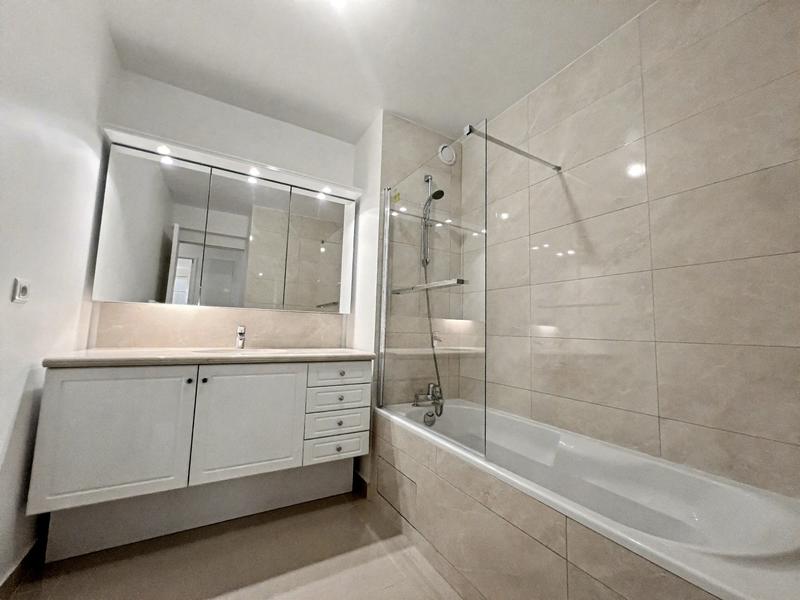 Appartement - 95 m² - 4 pièces