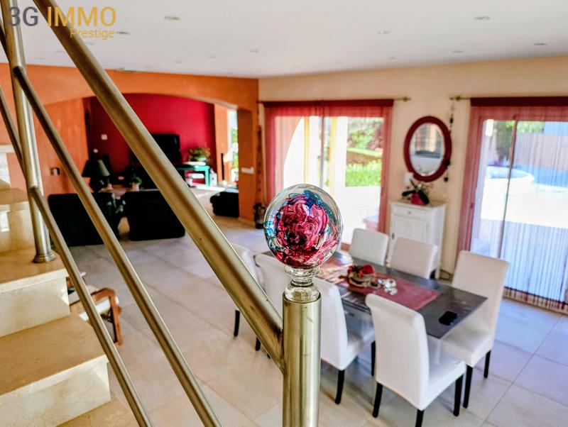 Maison d'architecte - 200 m² - 7 pièces