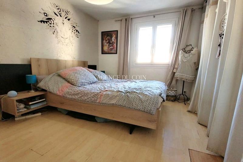 Villa - 93 m² - 5 pièces