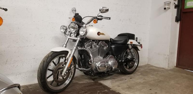 Harley Davidson Superlow 883 harley davidson blanc 0883 Super Low 670