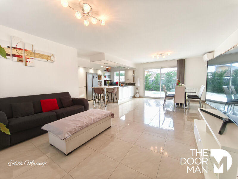 Maison - 100 m² - 5 pièces