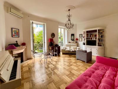 Appartement - 106 m² - 4 pièces