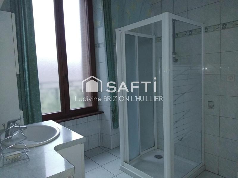 Maison - 196 m² - 7 pièces