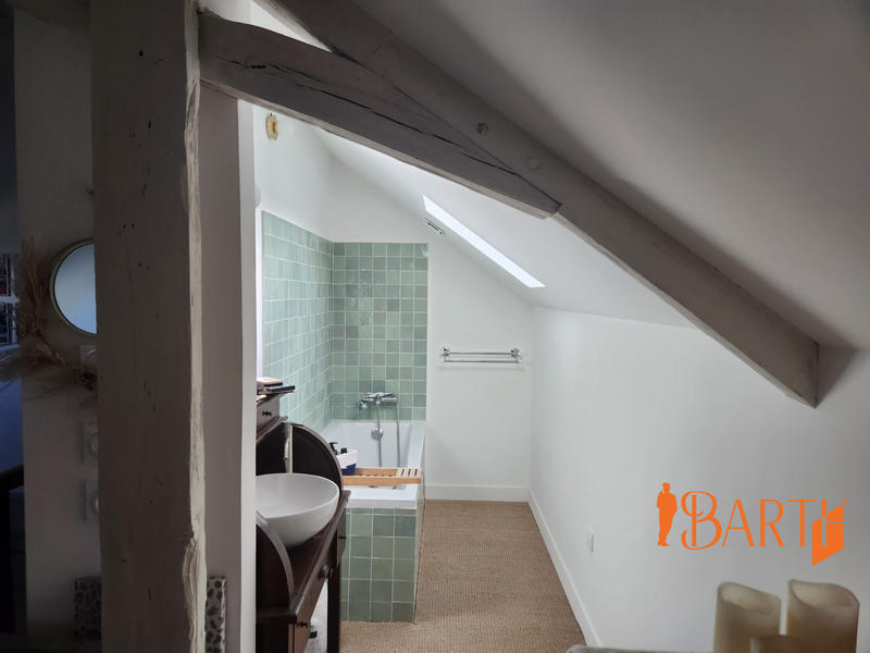 Maison - 350 m² - 10 pièces