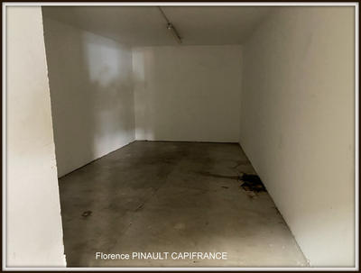 Local commercial - 458 m² - 8 pièces