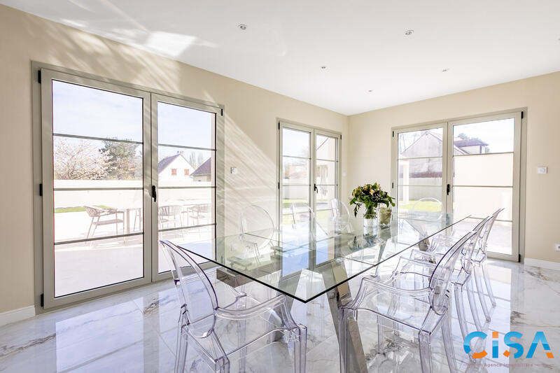 Villa - 161 m² - 6 pièces