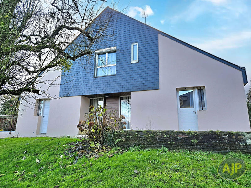 Maison - 173 m² - 6 pièces