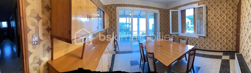 Maison traditionnelle - 160 m² - 6 pièces