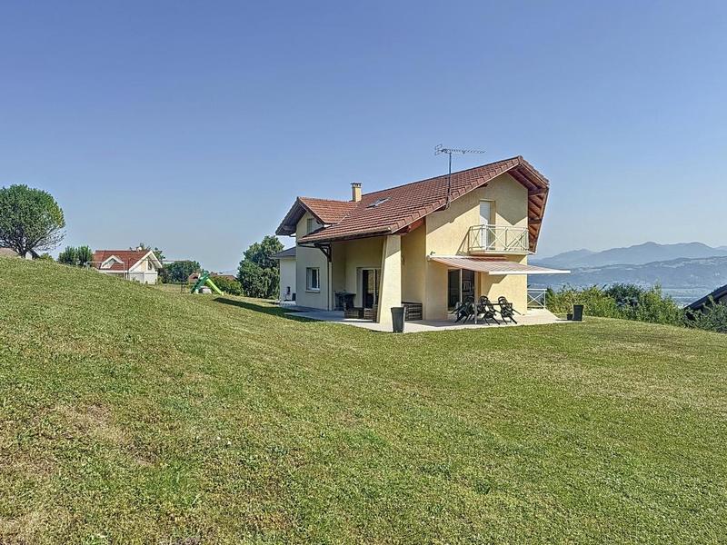 Maison - 137 m² - 5 pièces