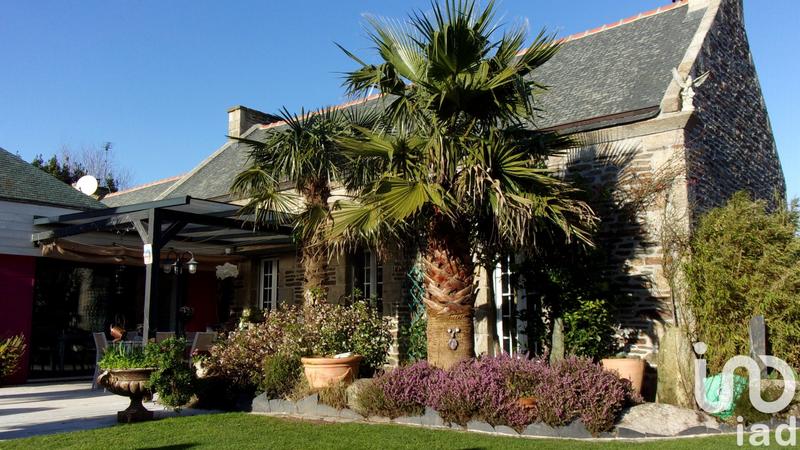 Maison - 400 m² - 10 pièces