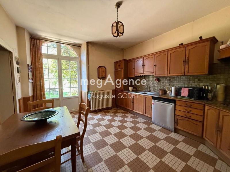 Longère - 235 m² - 7 pièces