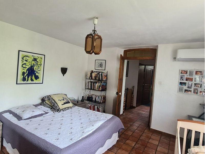 Mas - 180 m² - 6 pièces