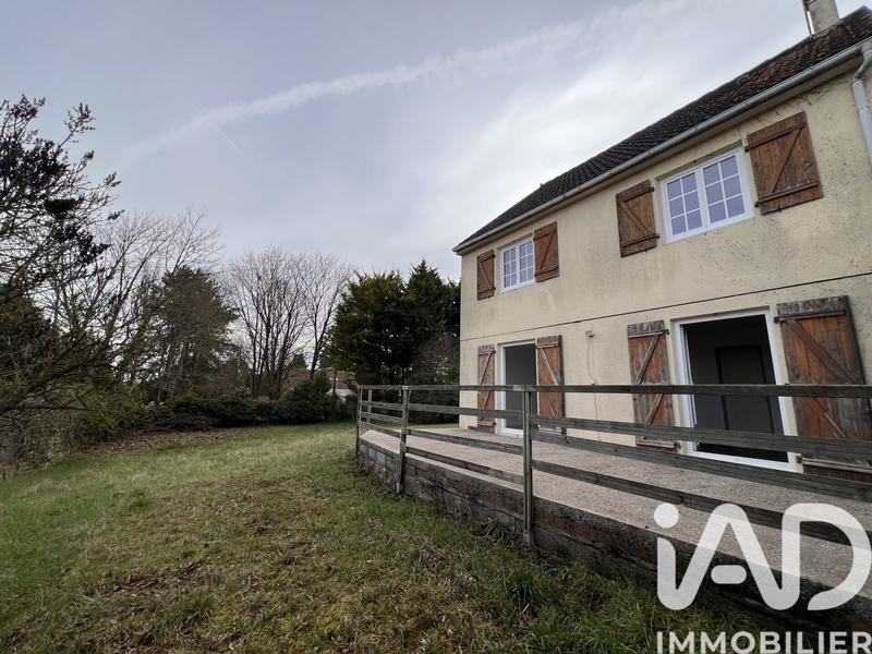 Maison - 99 m² - 5 pièces