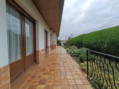 Maison - 121 m² - 5 pièces