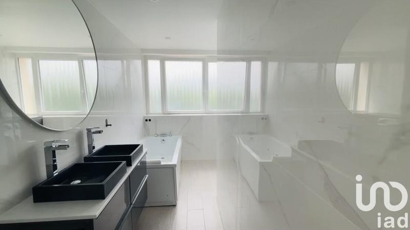 Appartement - 77 m² - 3 pièces