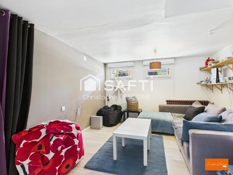 Maison - 160 m² - 9 pièces