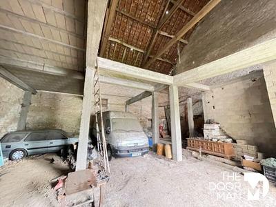 Maison - 178 m² - 1 pièce