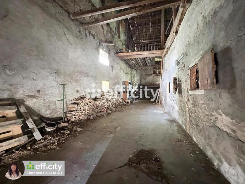 Maison - 410 m² - 9 pièces