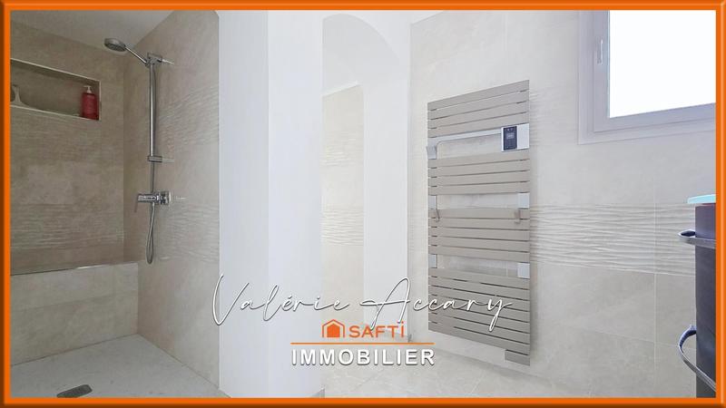 Maison - 164 m² - 8 pièces