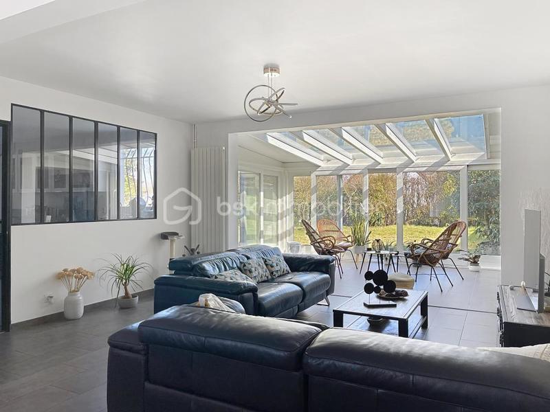 Maison - 188 m² - 8 pièces