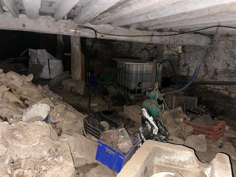 Maison - 300 m² - 4 pièces