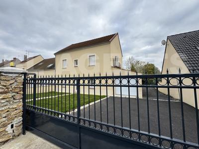 Maison - 184 m² - 7 pièces