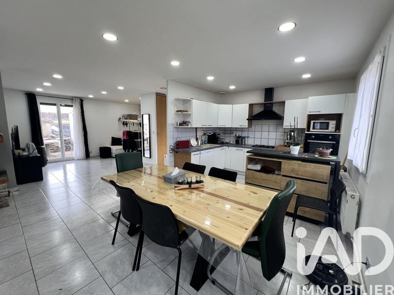 Maison - 101 m² - 5 pièces