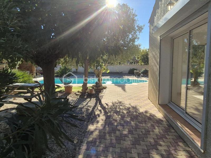 Maison traditionnelle - 180 m² - 7 pièces