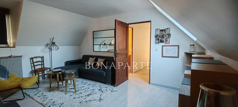 Maison - 285 m² - 9 pièces