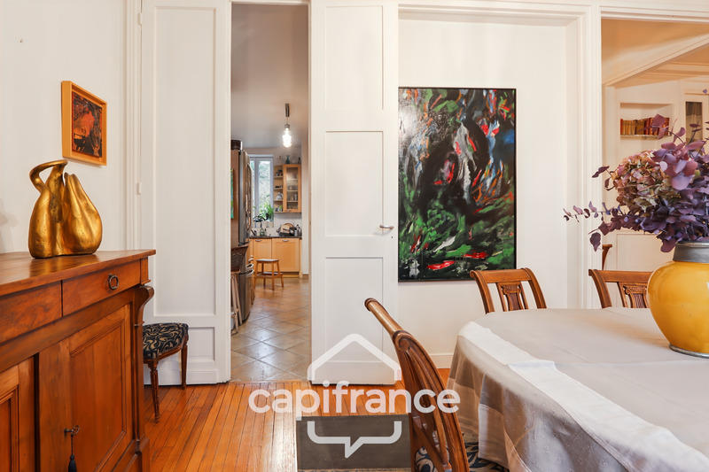 Maison - 262 m² - 10 pièces