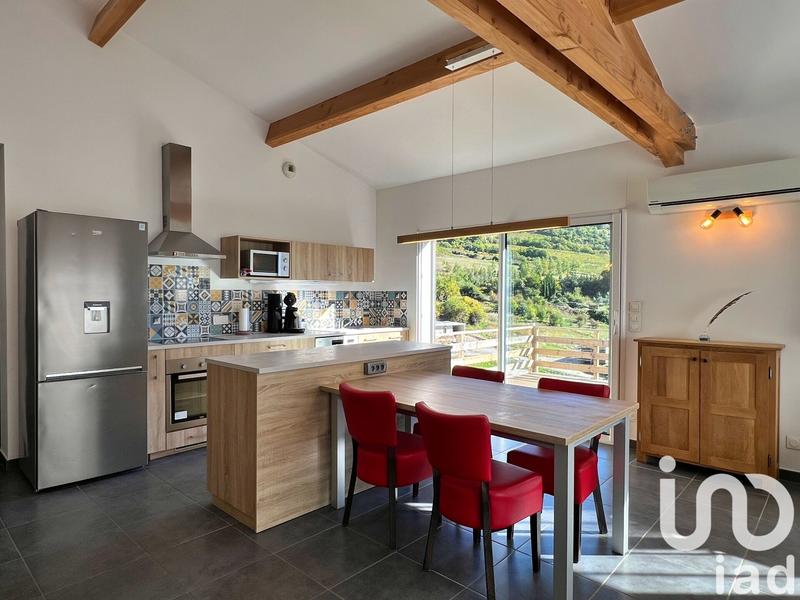 Maison - 92 m² - 4 pièces