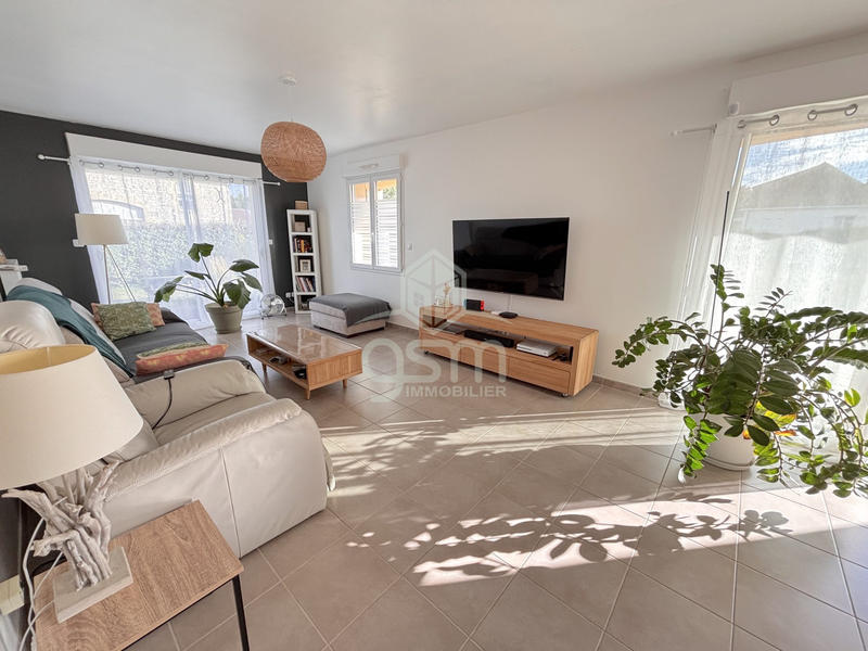 Maison contemporaine - 196 m² - 7 pièces