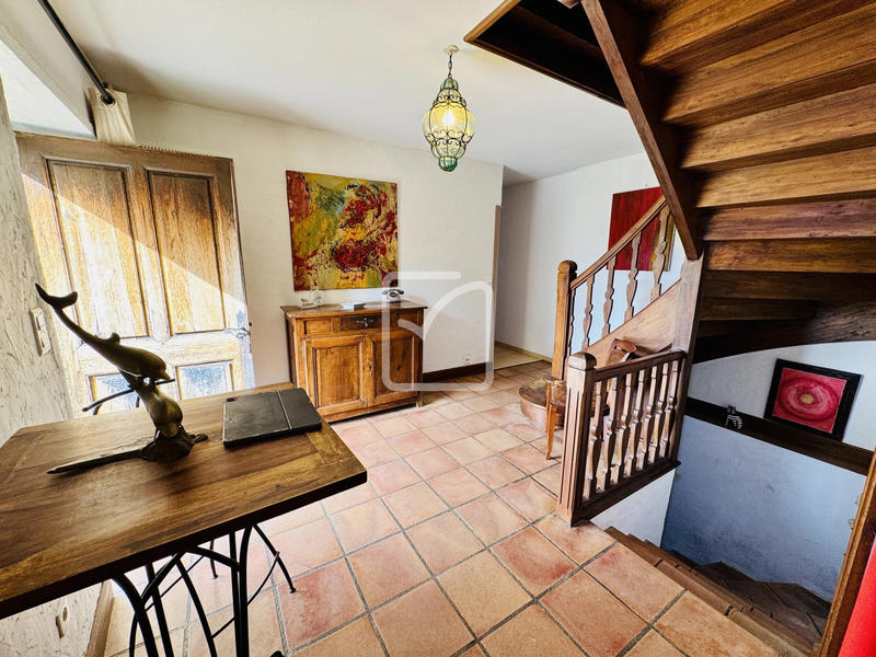 Maison - 276 m² - 8 pièces