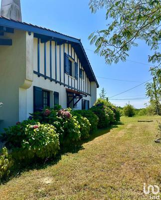 Maison - 140 m² - 4 pièces